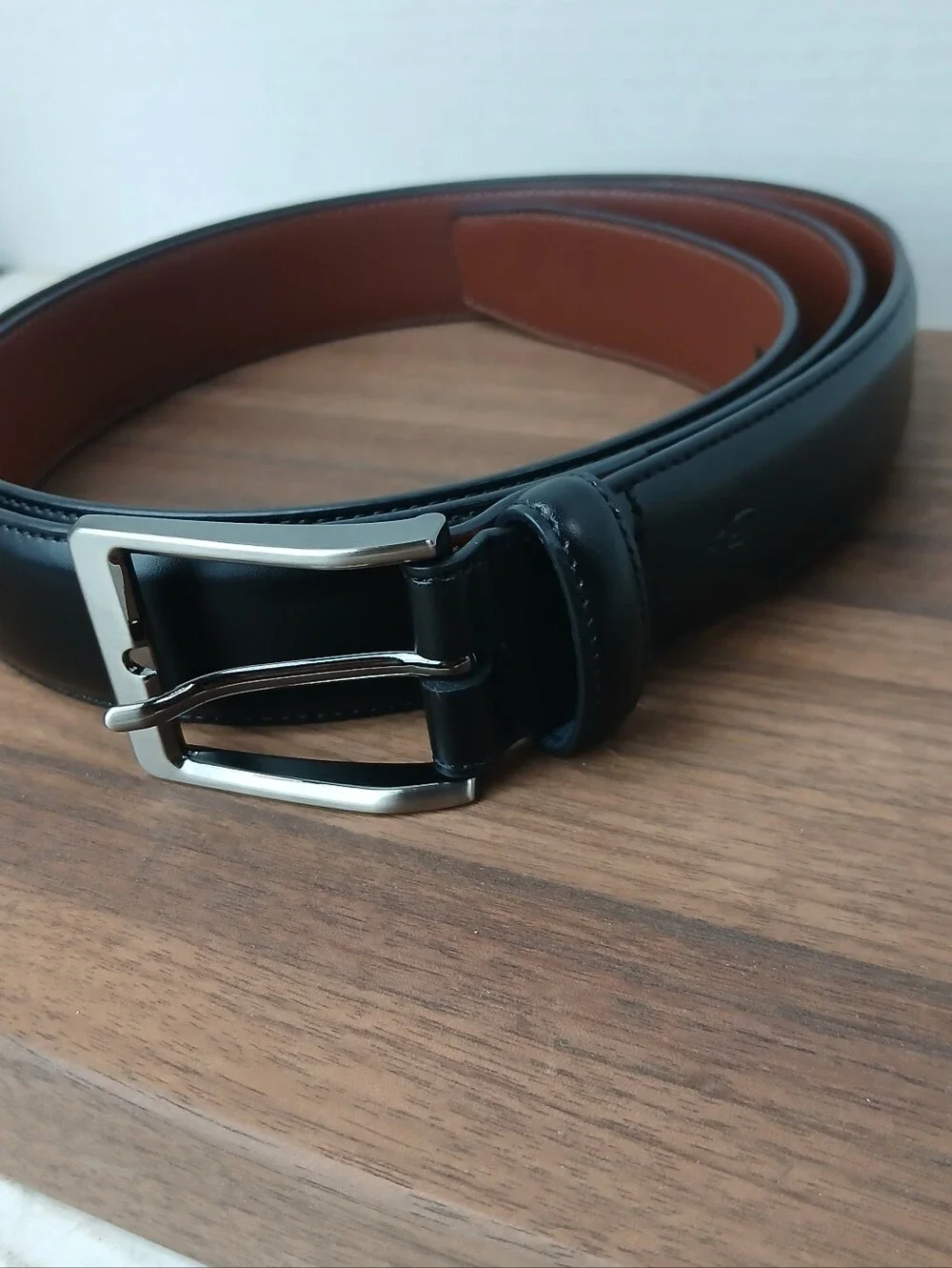 Penguin Classic Black Leather Men's Belt with Silver Buckle 42/105 X1.25W.(B18W)